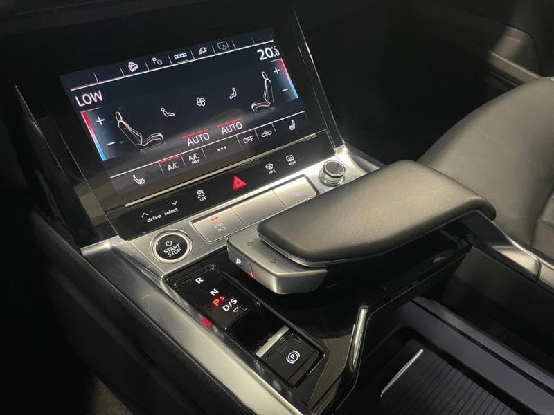 Audi e-tron Advanced 55 QUATTRO - 17