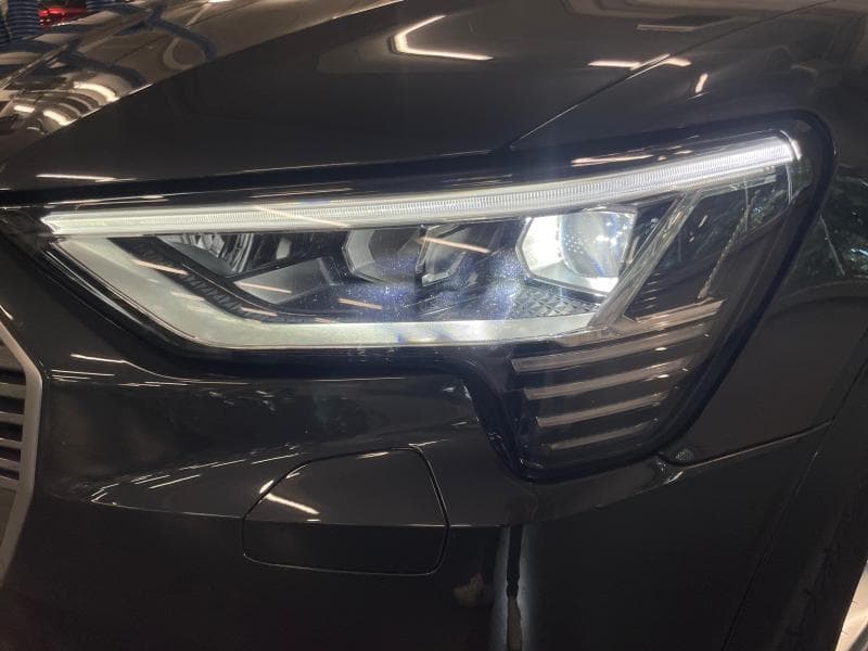 Audi e-tron Advanced 55 QUATTRO - 12