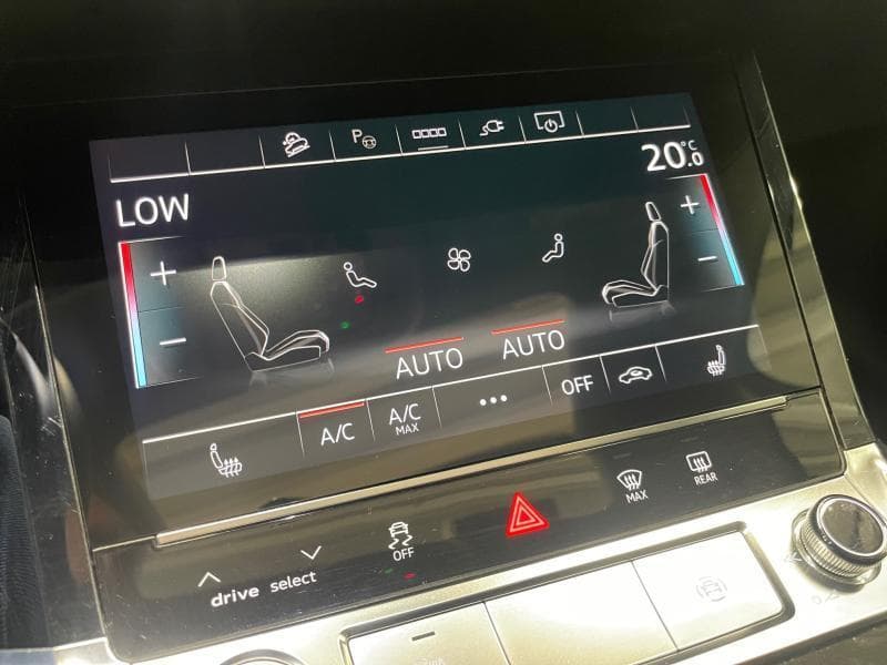 Audi e-tron Advanced 55 QUATTRO - 23