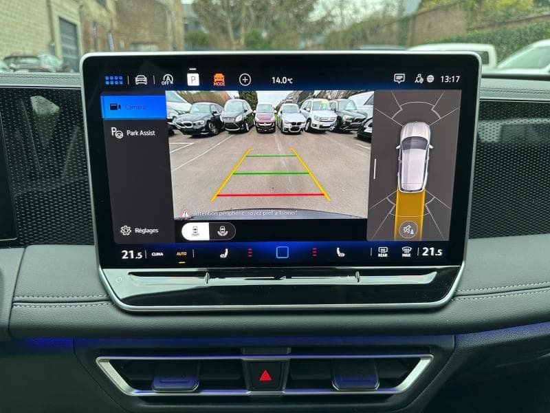 Volkswagen Tiguan NEW MODEL*CAMERA*NAVIGATION*SIEGES CHAUFFANTS+++ - 15