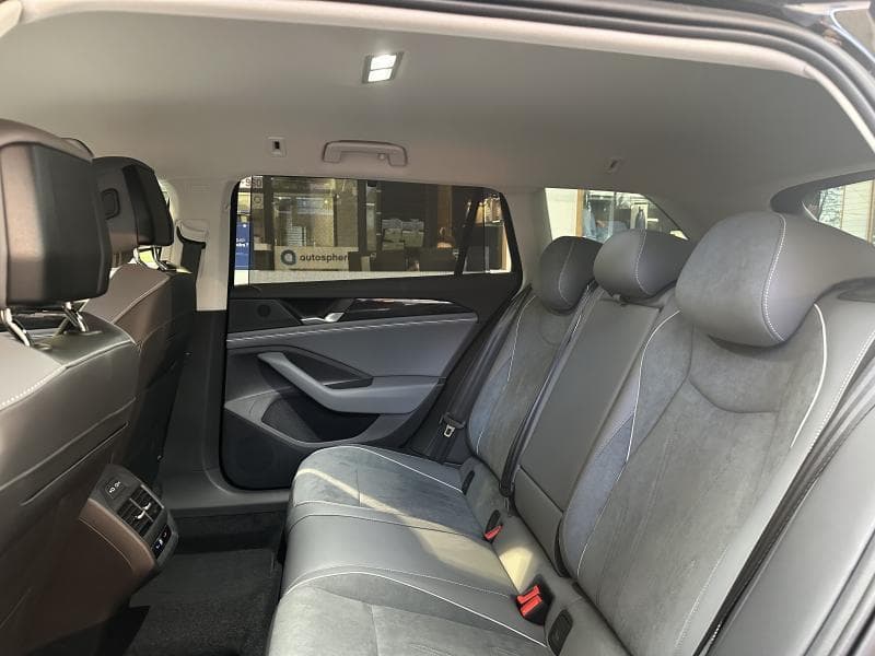 Volkswagen Passat Variant NAVI*APP CONNECT*SIEGES CHAUFF+++ - 26