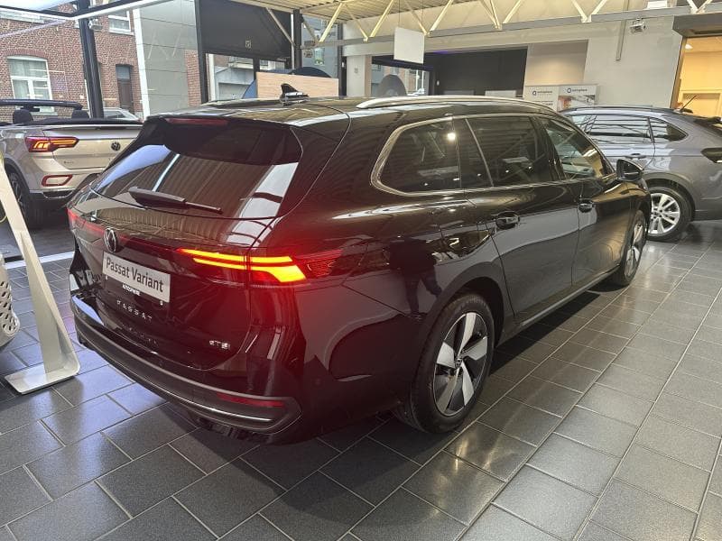 Volkswagen Passat Variant NAVI*APP CONNECT*SIEGES CHAUFF+++ - 6