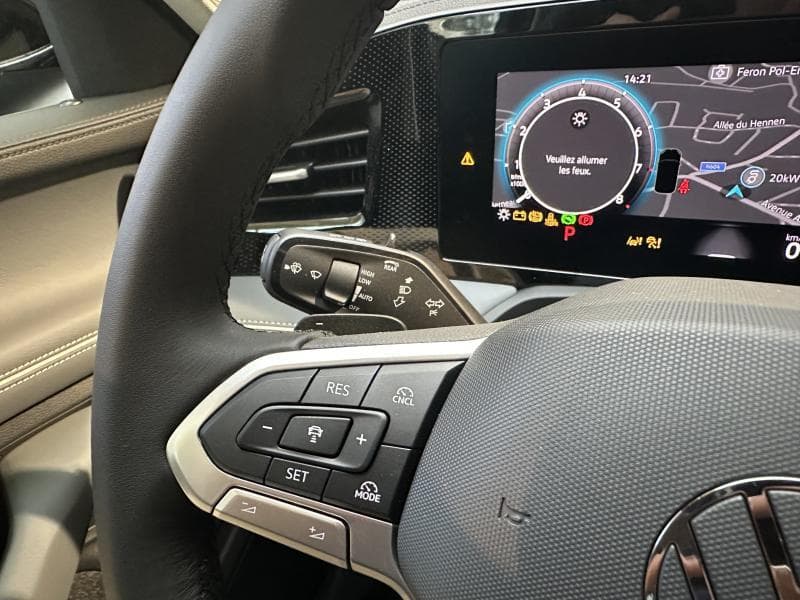 Volkswagen Passat Variant NAVI*APP CONNECT*SIEGES CHAUFF+++ - 23