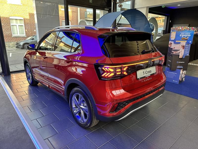 Volkswagen T-Cross R-LINE*BOITE AUTO*NAVI*APP-CONNECT*CAMERA RECUL+++ - 6