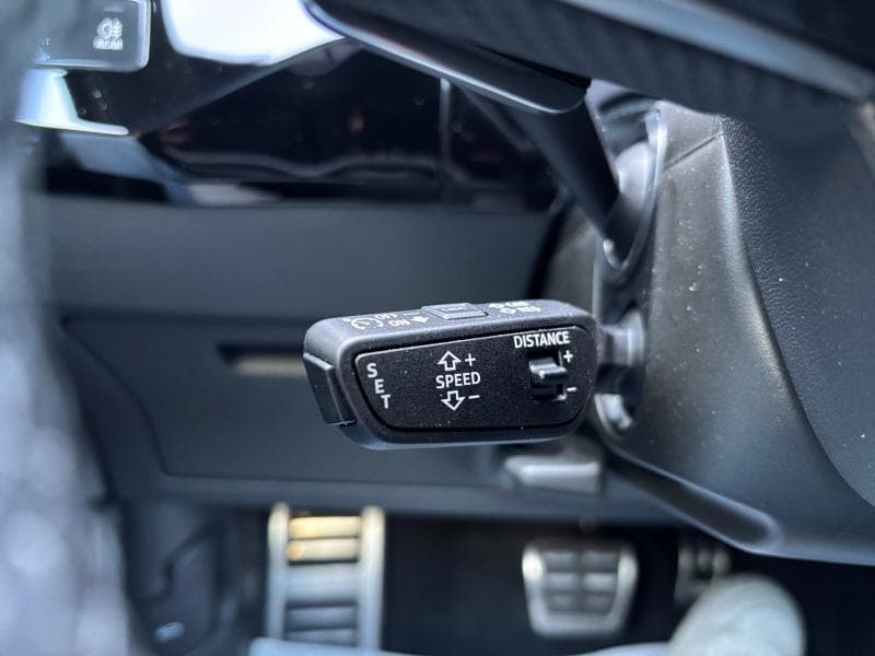 Audi Q8 e-tron S-line - 17