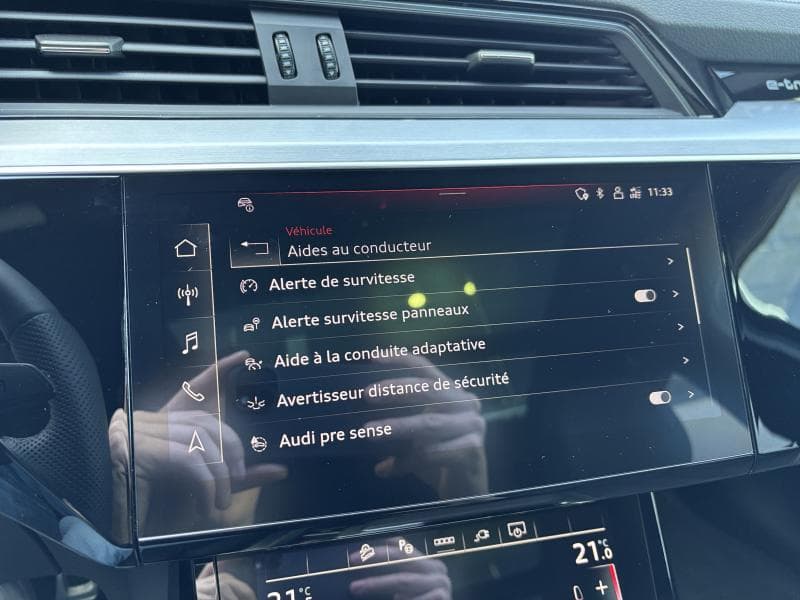 Audi Q8 e-tron S-line - 24