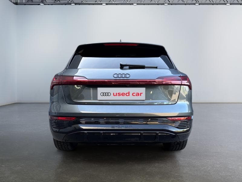 Audi Q8 e-tron S-line - 8