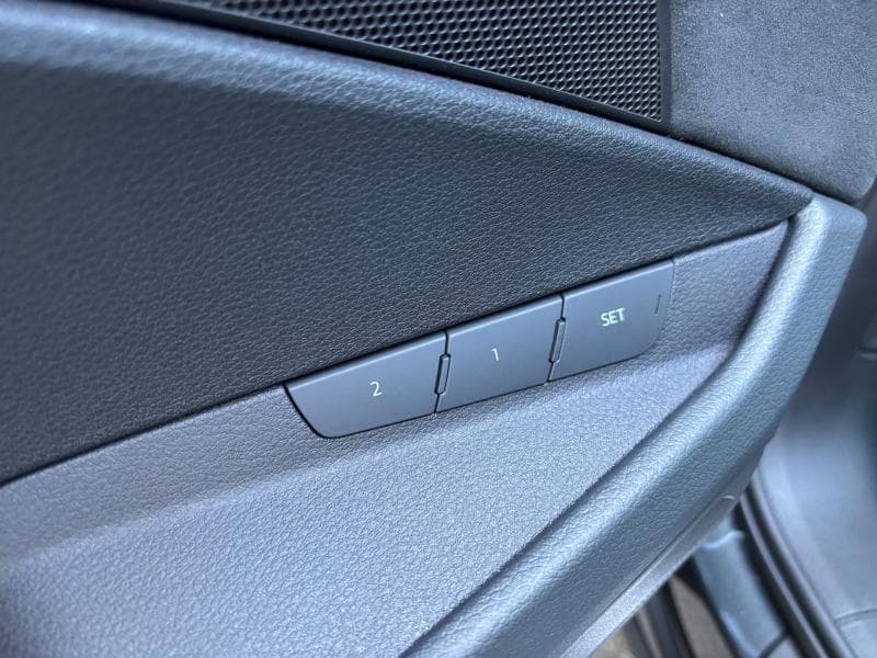 Audi Q8 e-tron S-line - 37