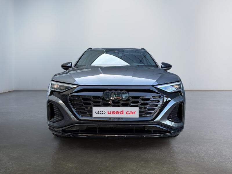 Audi Q8 e-tron S-line - 3