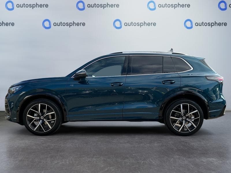 Volkswagen Tiguan R-LINE*BOITE AUTO*CAMERA 360*ATTACHE REMORQUE+++ - 4