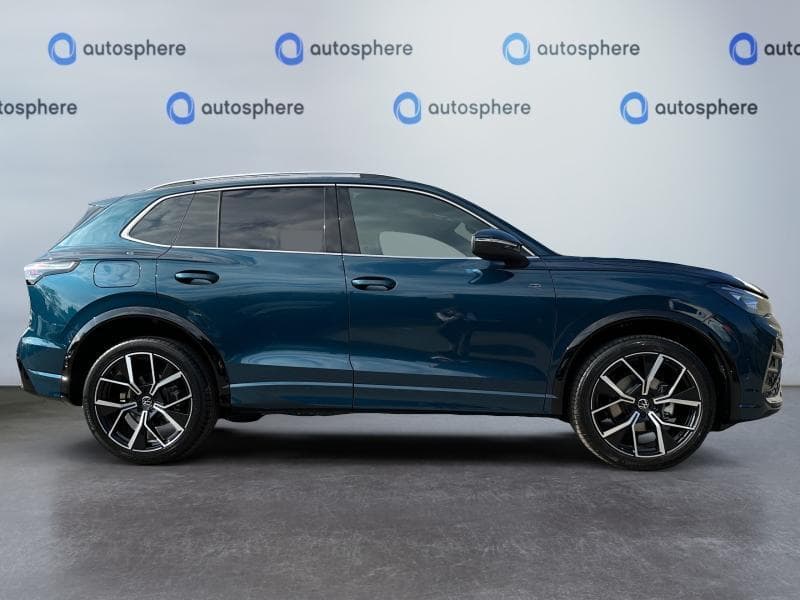Volkswagen Tiguan R-LINE*BOITE AUTO*CAMERA 360*ATTACHE REMORQUE+++ - 5