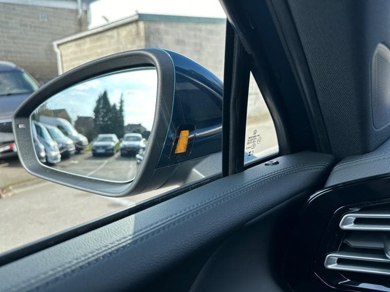 Volkswagen Tiguan R-LINE*BOITE AUTO*CAMERA 360*ATTACHE REMORQUE+++ - 23