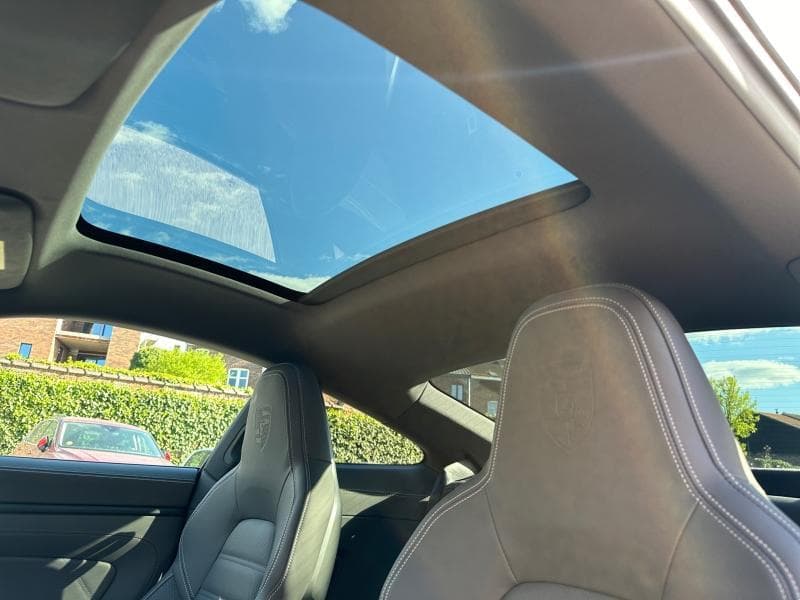 Porsche 992 Carrera 4 GTS!!3800Kms*CUIR EXCLU*TOIT PANO*BOSE++ - 24