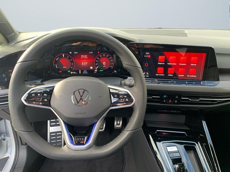 Volkswagen Golf VIII GTE - 15