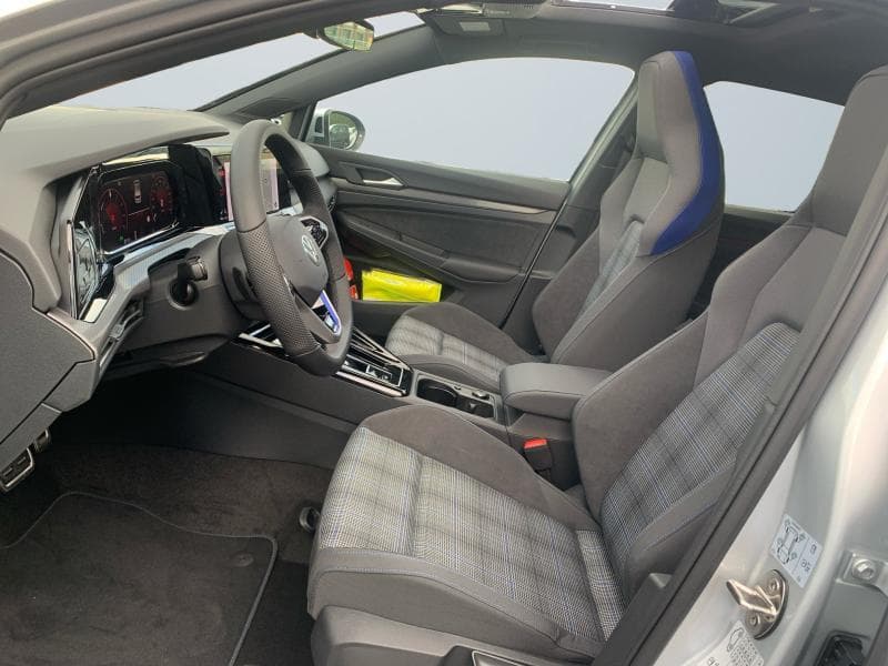 Volkswagen Golf VIII GTE - 10