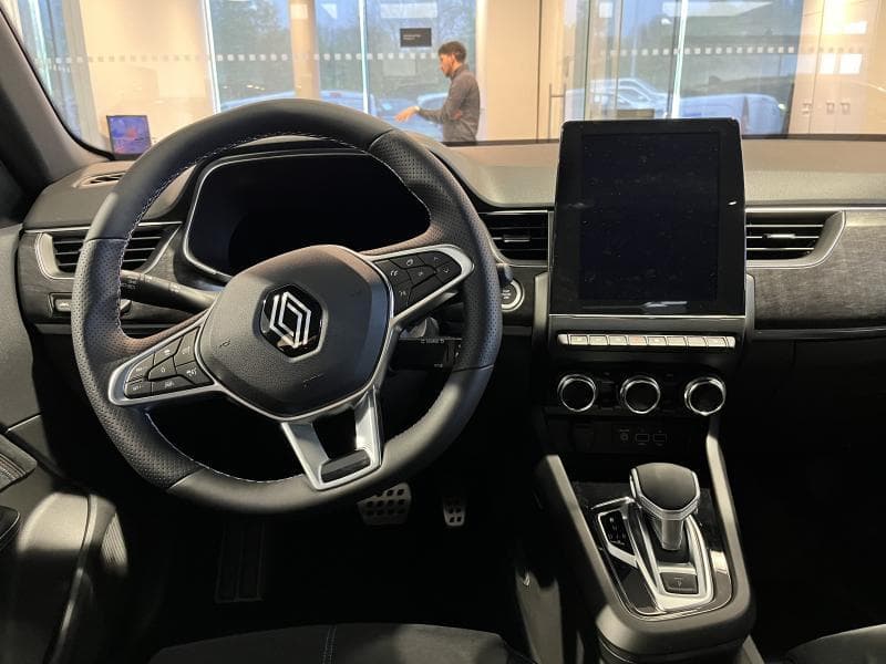 Renault Arkana E-TECH - 9