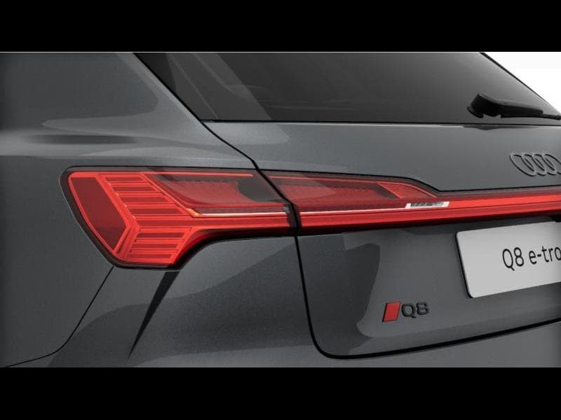 Audi Q8 e-tron Corporate S 55 Quattro - 9