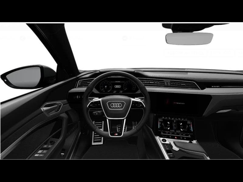 Audi Q8 e-tron S-Line 55 Quattro - 12