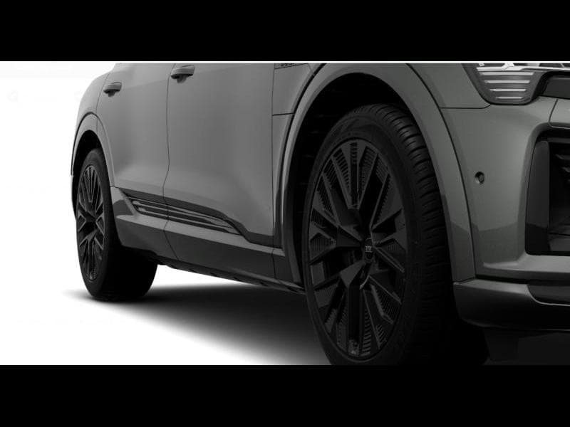 Audi Q8 e-tron S-Line 55 Quattro - 10