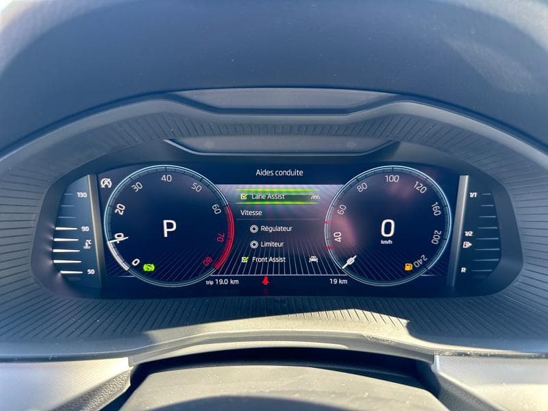 Skoda Scala Ambition | 1.0 TSI 110cv Auto | Camera | GPS | Carplay - 16