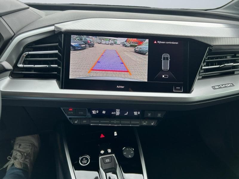 Audi Q4 e-tron Corporate S | 77kWh 285cv | Pompe à chaleur | Carplay | Caméra | Sièges Av chauffants - 13