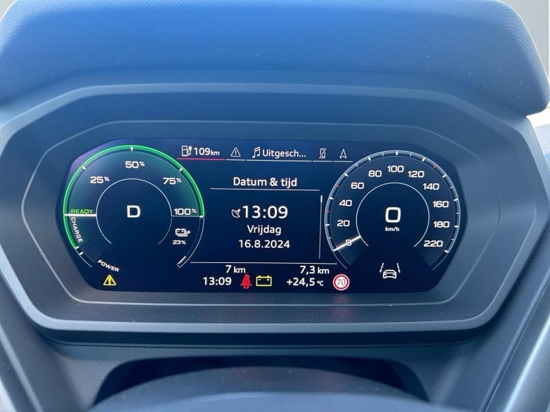 Audi Q4 e-tron Corporate - 9
