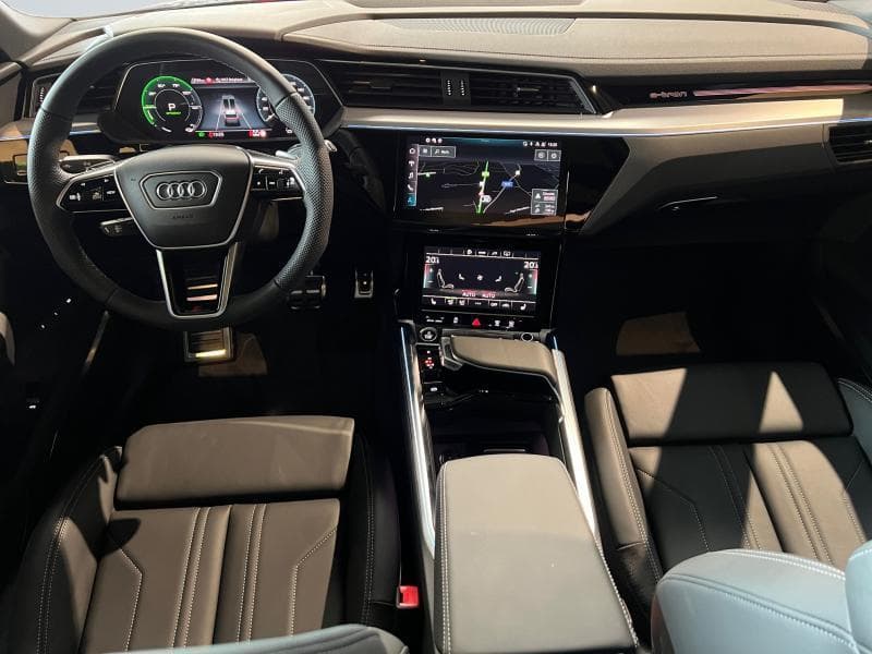 Audi Q8 e-tron *55*Sline*Matrix*Pano*21\'\\\'*B&O*114 kw*Shadow* - 10