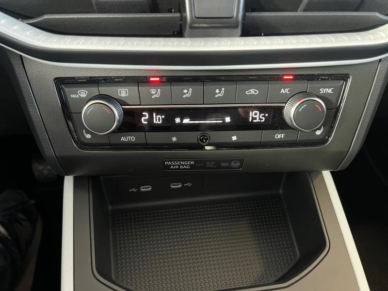 Seat Arona 40th Anniversaire - 19