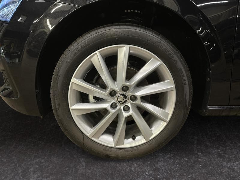 Skoda Scala Sélection | 1.0 TSI 110cv | Cuir/Alcantara | GPS | Camera - 10