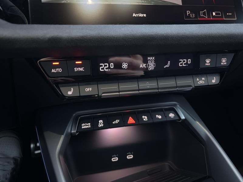 Audi A3 Sportback Competition hybride-GPS*Carplay*clim*Caméra*DriveSelect - tvac - 24
