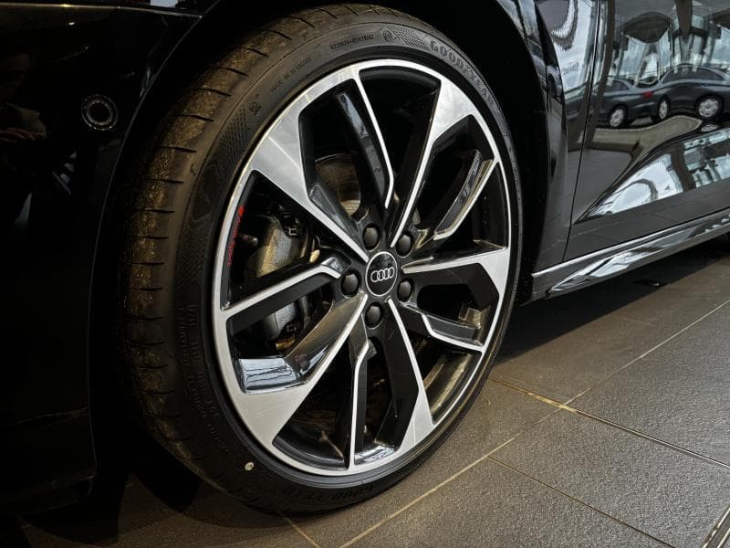 Audi A3 Berline S-Line int et ext | 1.5 TFSI 150 CV | Boite auto | GPS | Carplay | Sieges av electriques | kms evolutifs - 10