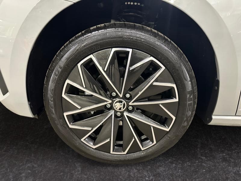 Skoda Scala Family | 1.0 TSI 115cv | GPS | Carplay | ClimAuto | Caméra - 9