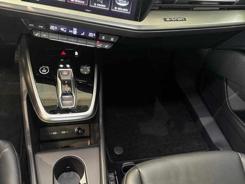 Audi Q4 e-tron 45 e-tron | Camera | GPS | Sieges av chauffants | Attache remorque | kms evolutifs - 22