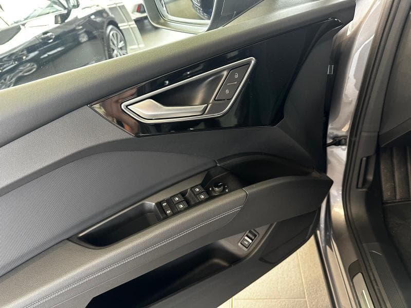 Audi Q4 e-tron 45 e-tron | Camera | GPS | Sieges av chauffants | Attache remorque | kms evolutifs - 29