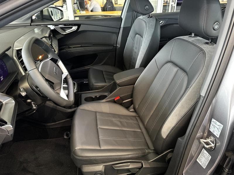 Audi Q4 e-tron 45 e-tron | Camera | GPS | Sieges av chauffants | Attache remorque | kms evolutifs - 13