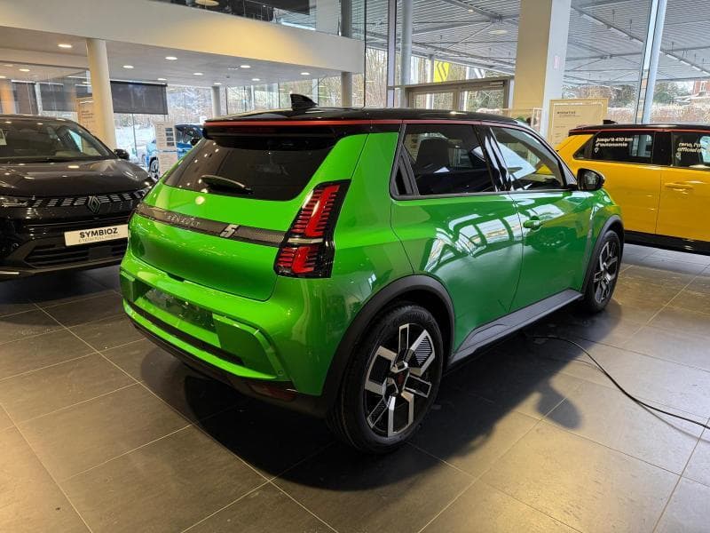 Renault R5 Techno - 5