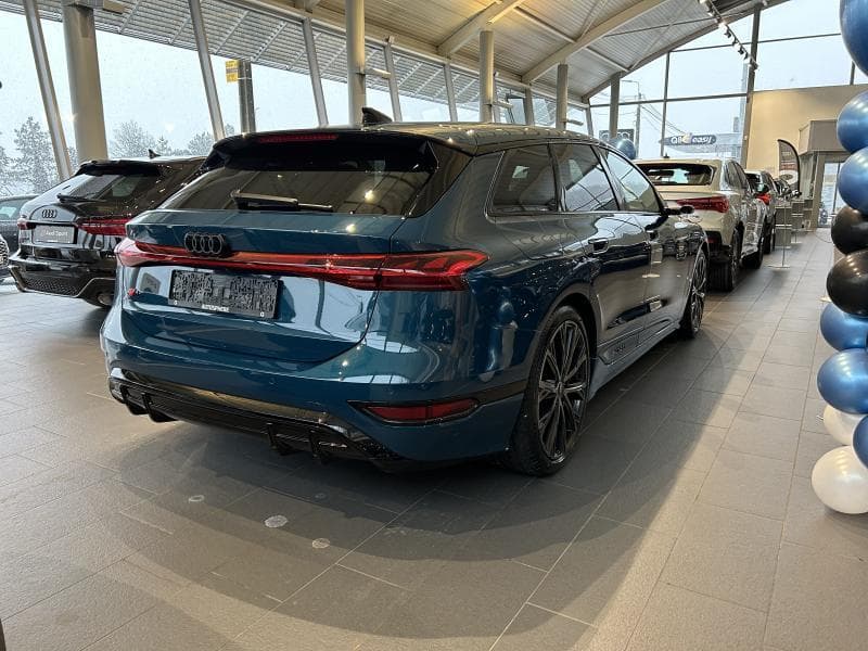 Audi A6 e-tron Edition one | 367 CV electrique | Camera | Toit pano | Attache remorque | Carplay | kms evolutifs - 4