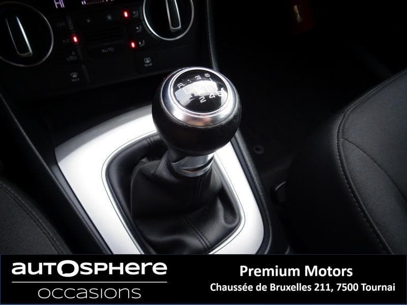 Audi Q3 AMBIENTE - 10