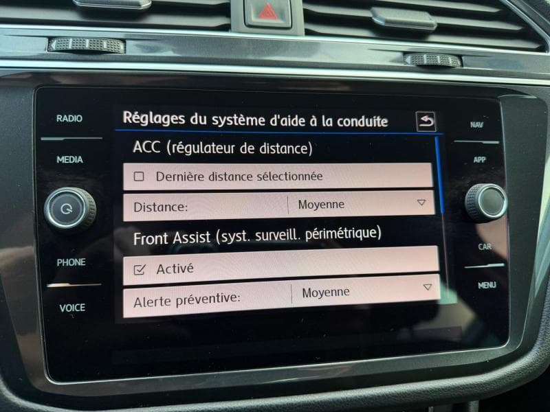 Volkswagen Tiguan R-Line | 1.4 TSI 125cv | Carplay | Virtual Cockpit | GPS | Capteurs Av+Ar - 25