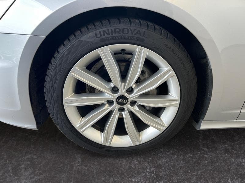 Audi A6 S-line | 2.0 TDI 163cv | Carplay | Caméra | Toit ouvrant | Virtual Cockpit - 12