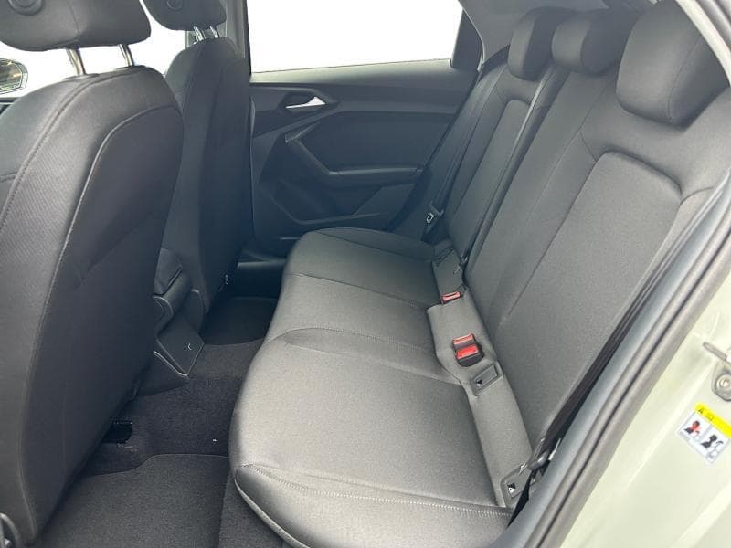Audi A1 Advanced | 1.0 TFSI 95 CV | Capteurs av et arr | GPS | Carplay | Cruise control | + kit hiver | kms evolutifs - 13