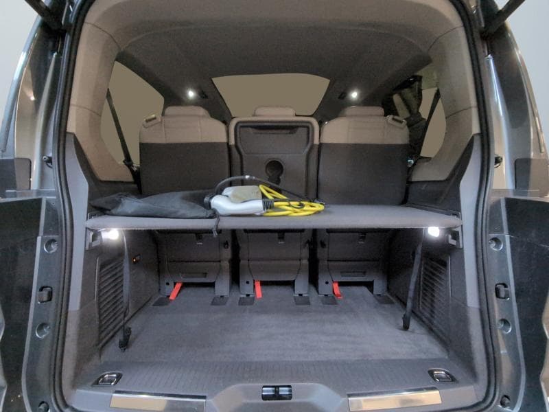 Volkswagen Multivan FAIBLE KMS * 7 PLACES * ATTELAGE * CARPLAY * TVA - 29