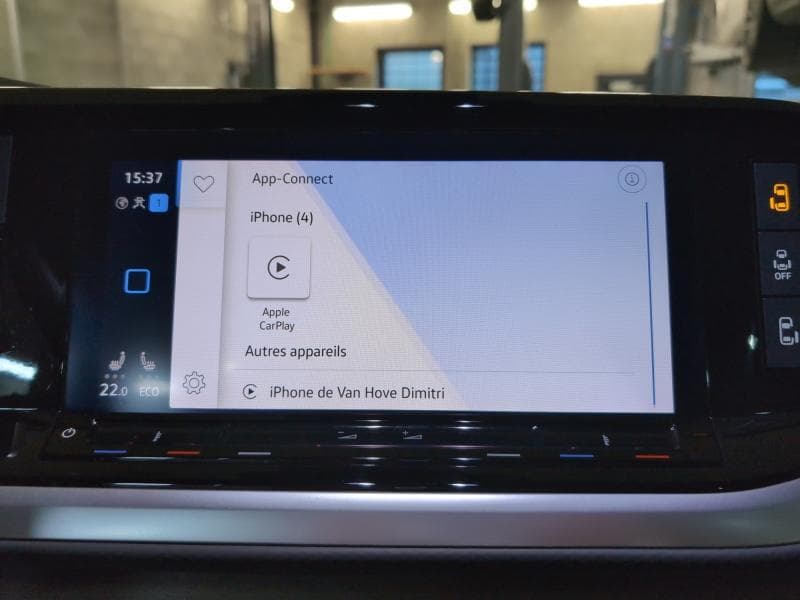 Volkswagen Multivan FAIBLE KMS * 7 PLACES * ATTELAGE * CARPLAY * TVA - 18