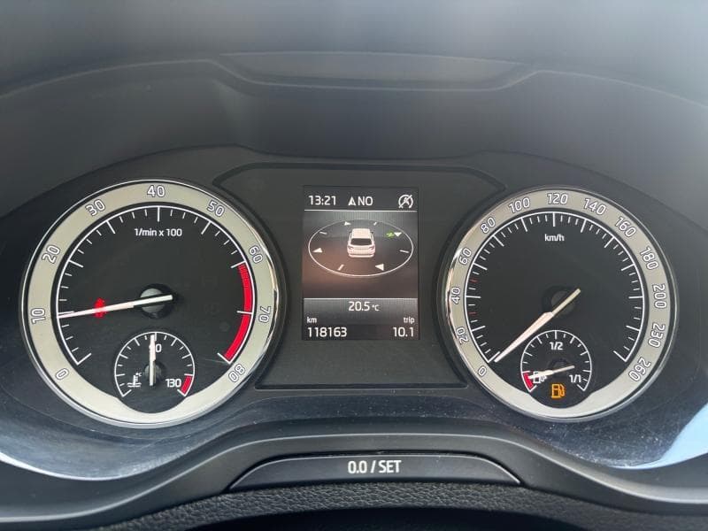Skoda Karoq Ambition | 1.5 TSI 150 CV | GPS | Caméra | Carplay | Capteurs Av/Ar | Sièges Av chauffants - 13