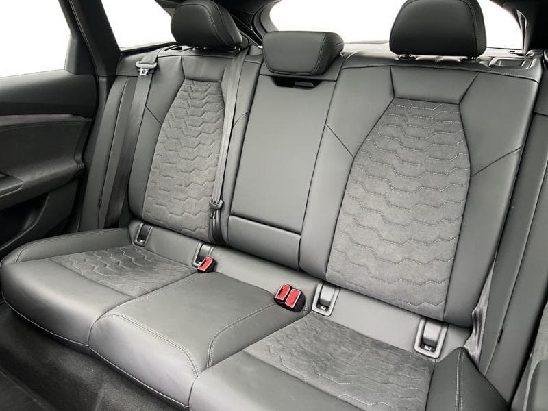 Audi A6 Avant*E-Tron*Performance*EditionOne*FullOptions - 14