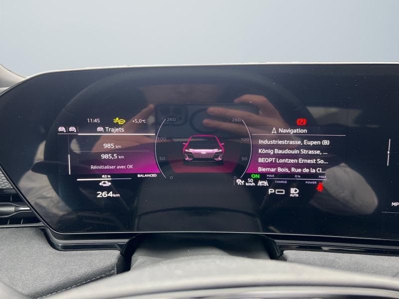 Audi A6 Avant*E-Tron*Performance*EditionOne*FullOptions - 18