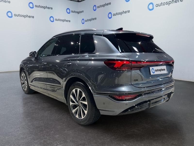 Audi Q6 e-tron S-line - 3