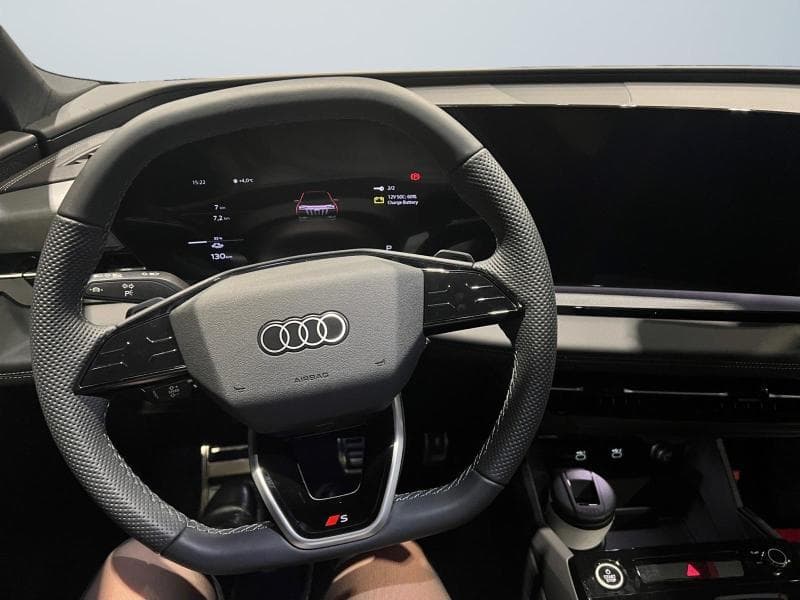 Audi Q6 e-tron S-line - 10