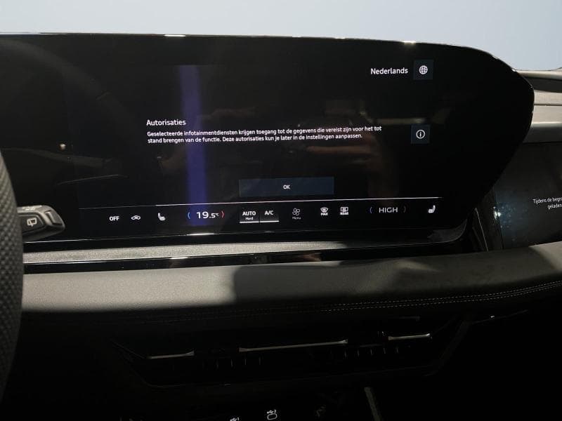 Audi Q6 e-tron S-line - 13