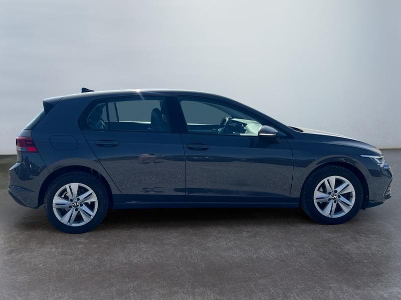 Volkswagen Golf VIII Life - 8